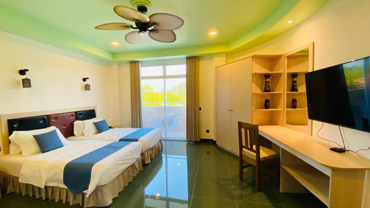 Alimas Holiday Retreat Maldives Felidhoo Esterno foto